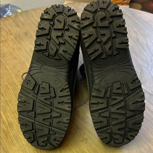 Men’s Brown and Black Winter Boots size 11 - Picture 3 of 6